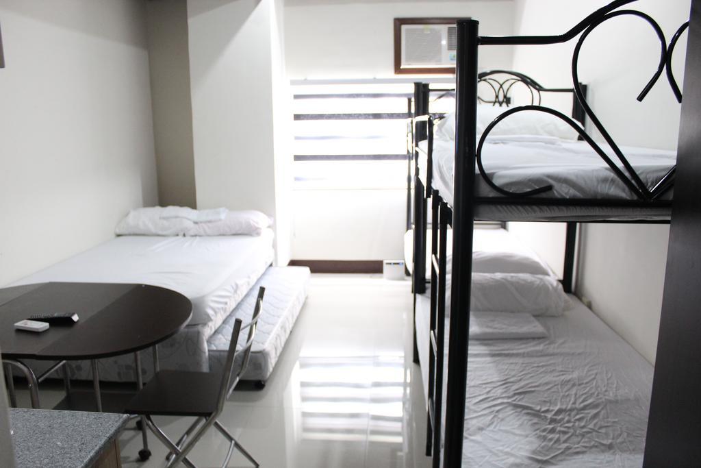 Feel Great Stay Condotels - San Marino Cebu Stadt Exterior foto