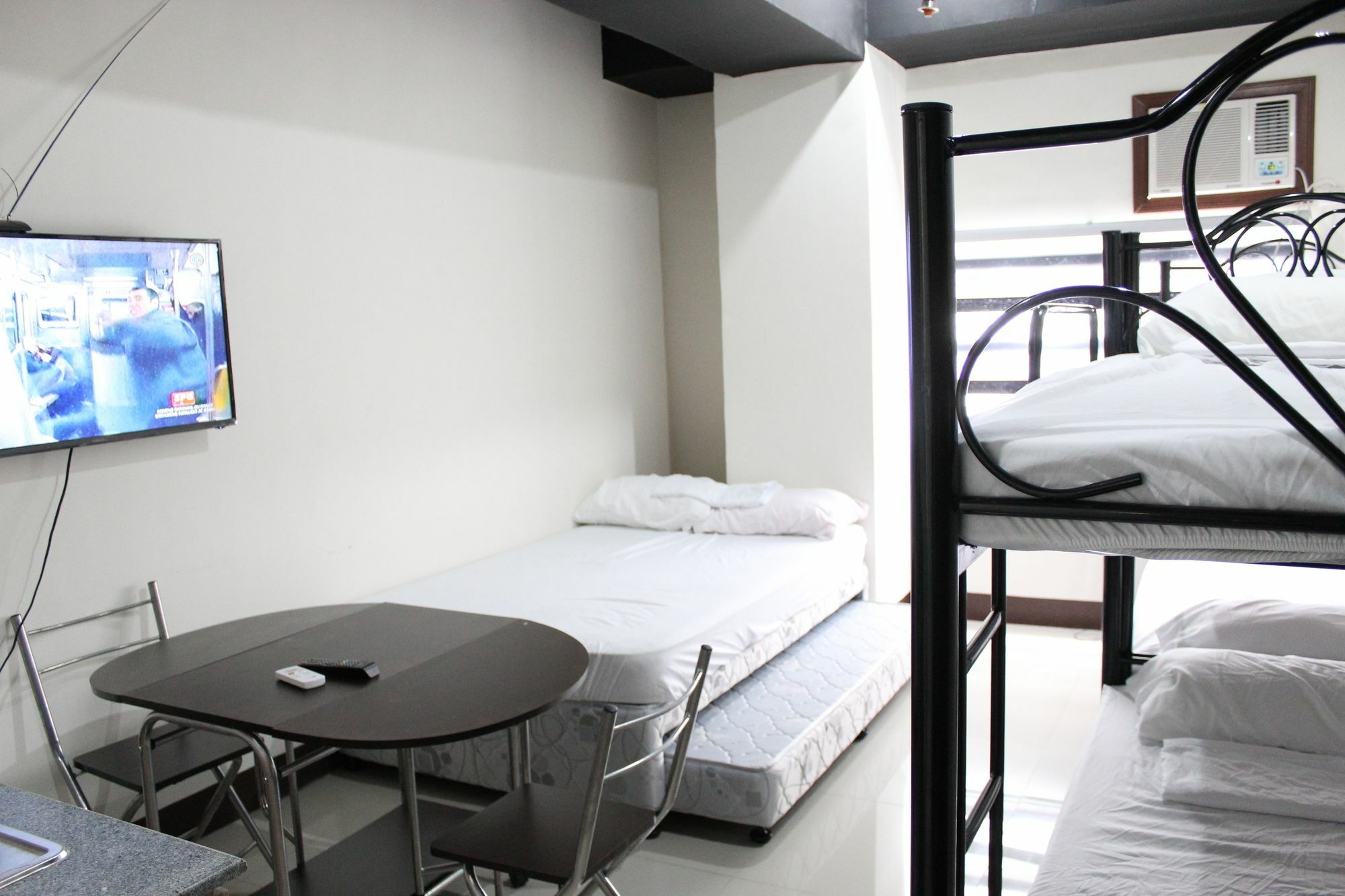 Feel Great Stay Condotels - San Marino Cebu Stadt Exterior foto