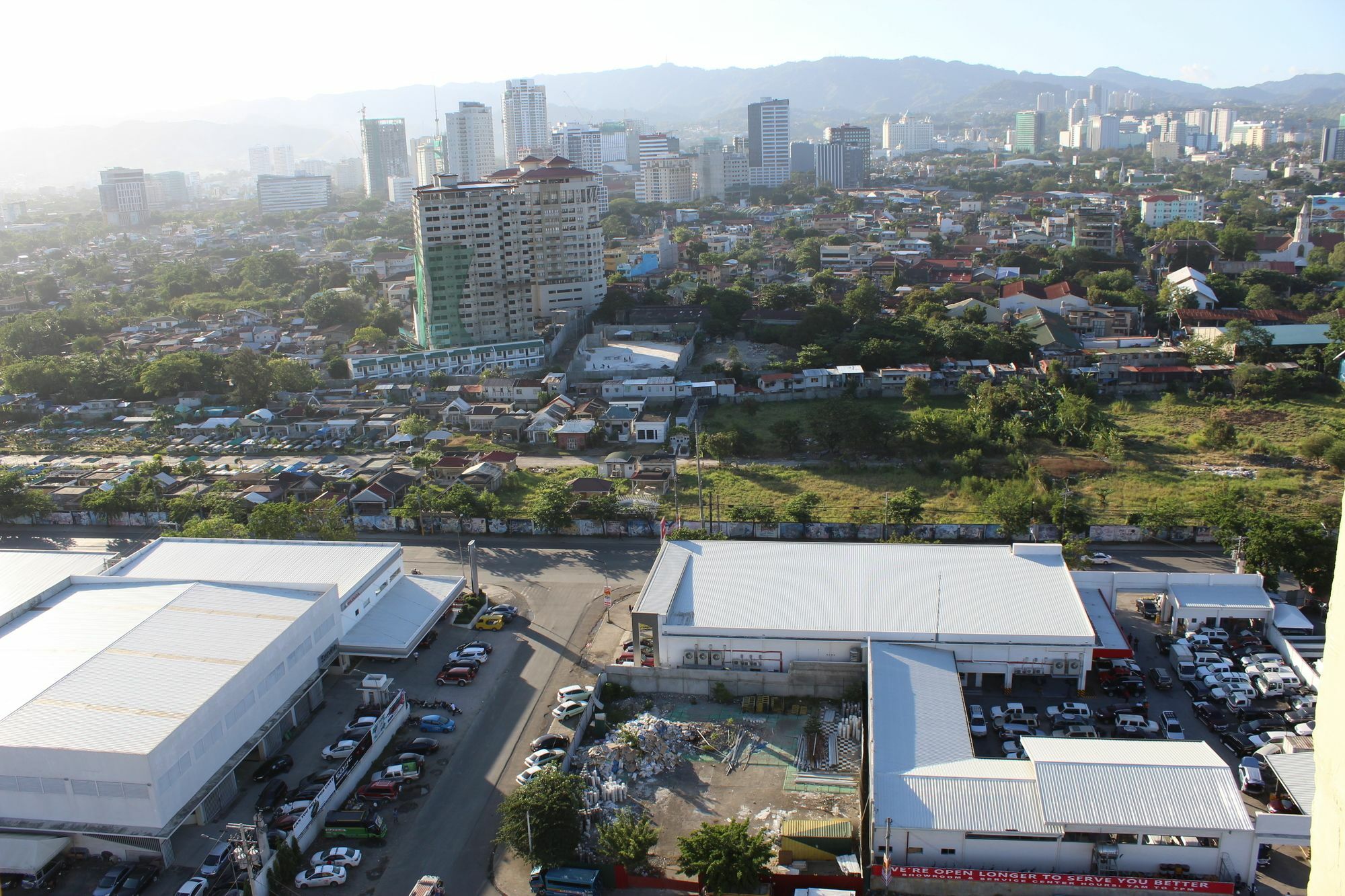 Feel Great Stay Condotels - San Marino Cebu Stadt Exterior foto
