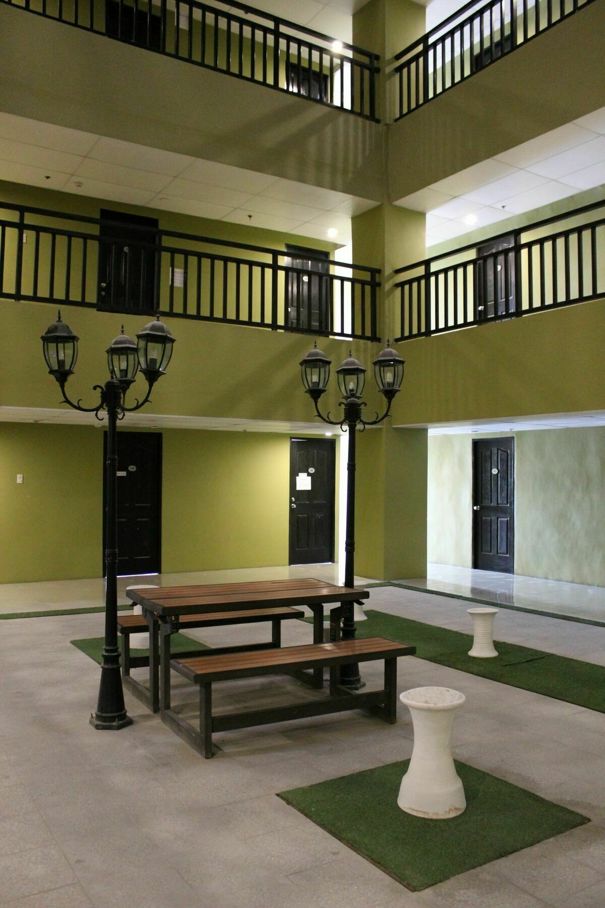 Feel Great Stay Condotels - San Marino Cebu Stadt Exterior foto